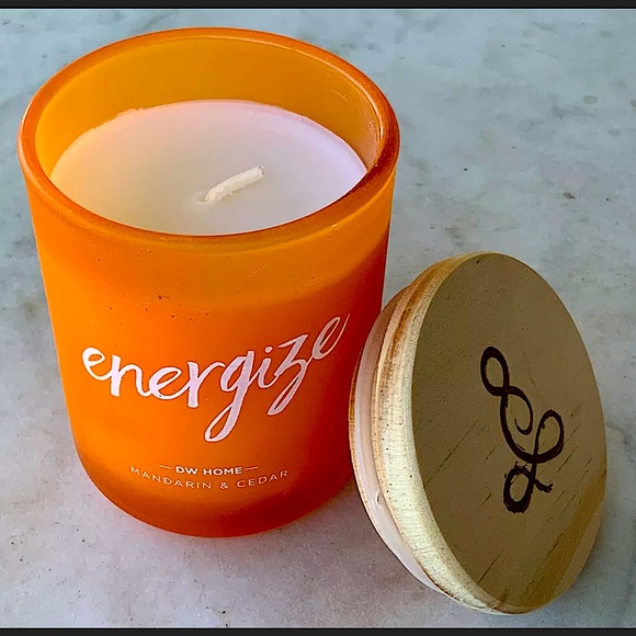 DW HOME CANDLE MANDARIN CEDAR ENERGIZE SCENTED MINI NEW 3.8 oz - Picture 1 of 4